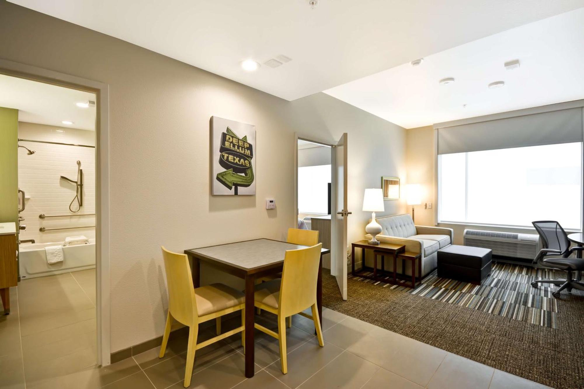 Home2 Suites By Hilton Dallas Downtown At Baylor Scott & White מראה חיצוני תמונה