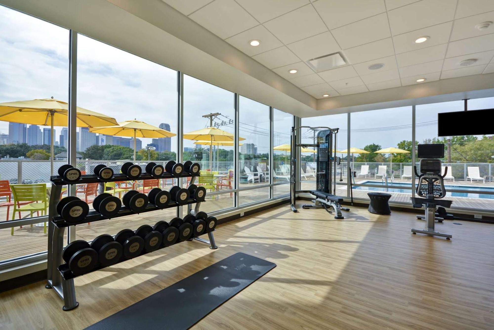 Home2 Suites By Hilton Dallas Downtown At Baylor Scott & White מראה חיצוני תמונה