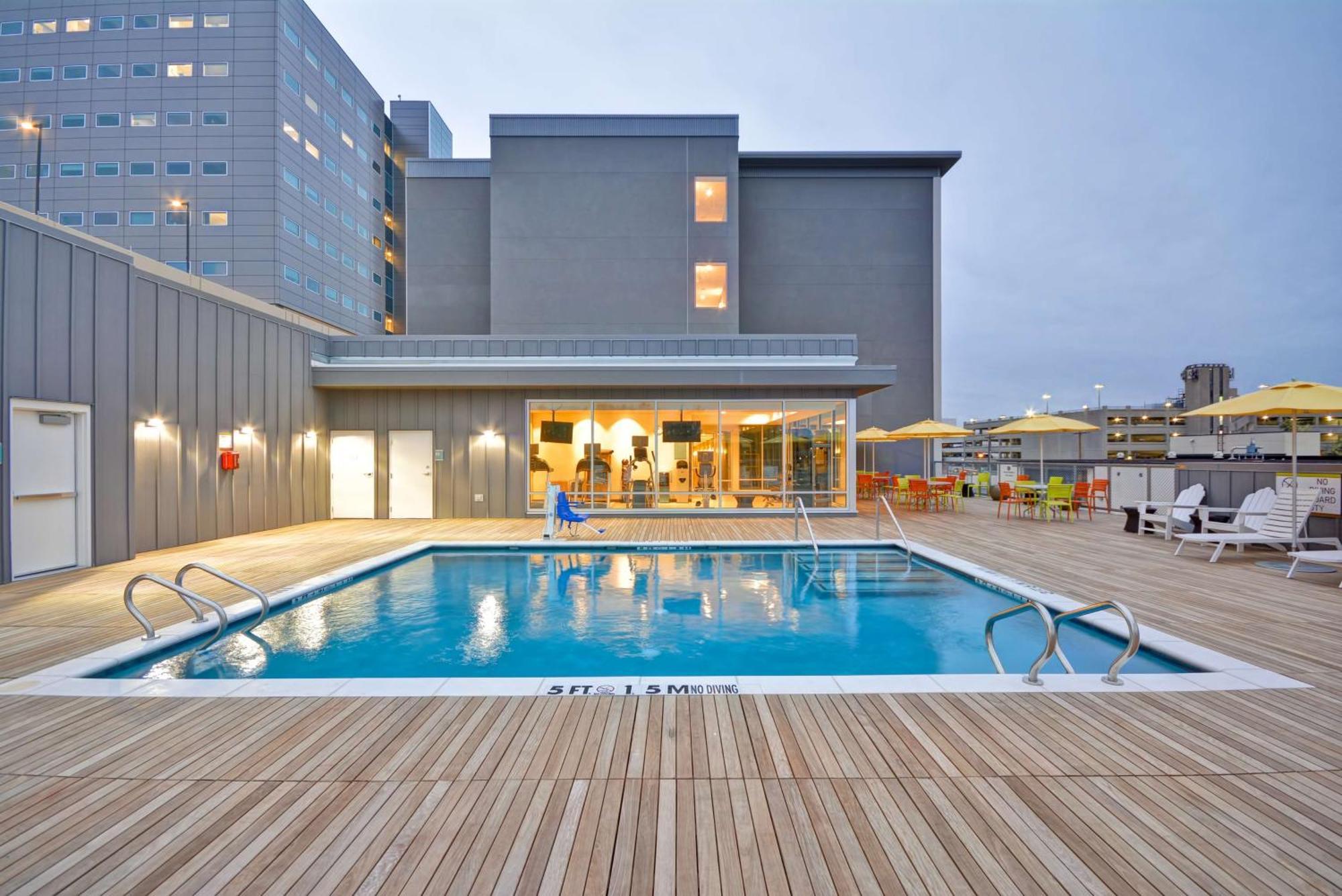 Home2 Suites By Hilton Dallas Downtown At Baylor Scott & White מראה חיצוני תמונה